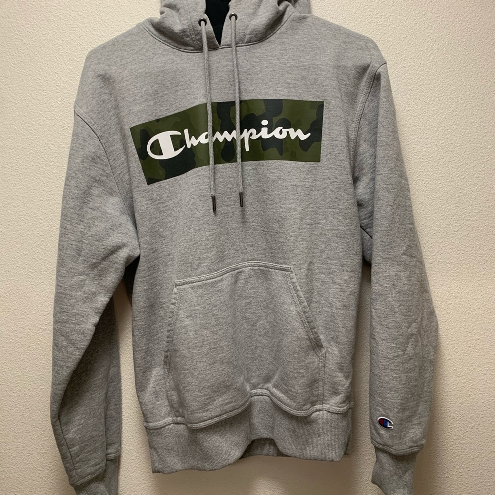 Men’s Small Champion Hoodie